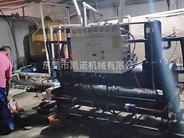 涂布机行业使用开放式...